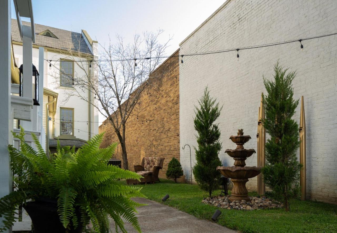 Magnolia Manor And Chapel Acomodação com café da manhã Humboldt Exterior foto
